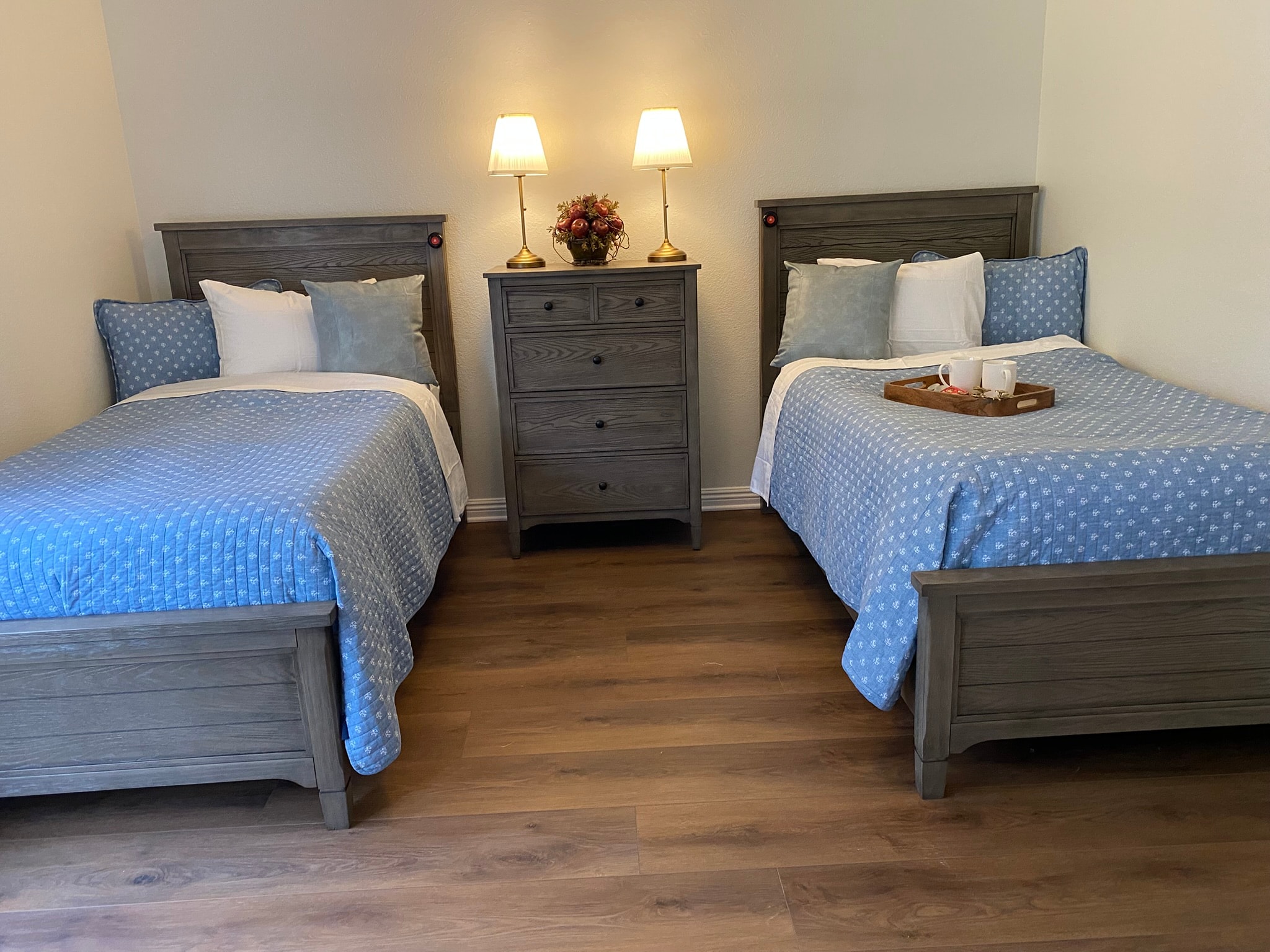 Cozy, well-appointed bedroom